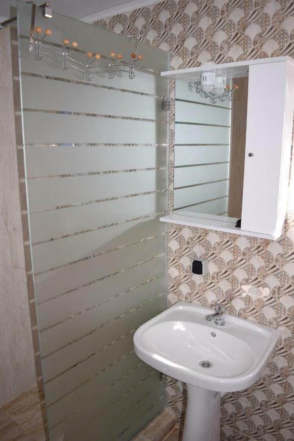 Casa Condrat Hotel Sfântu Gheorghe Buitenkant foto